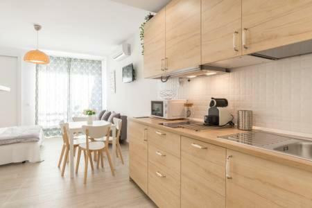 בנאלמדנה Estudio Apartamento Nuevo Benalbeach מראה חיצוני תמונה